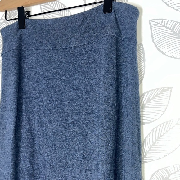 Athleta Wrap Skirt XS Blue Midi Length Pull On Stretchy Athleisure Spring Active - Picture 5 of 7